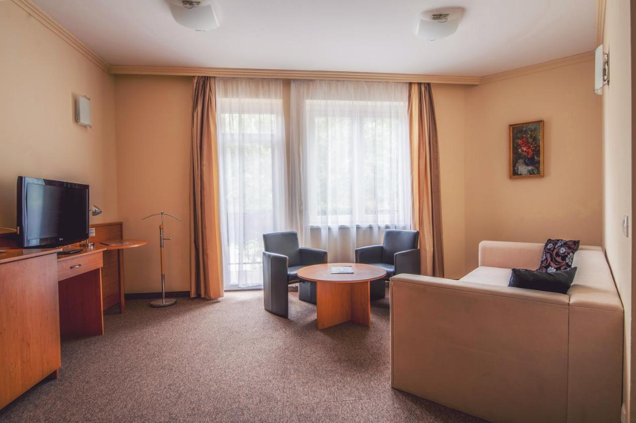 Granada Conference, Wellness And Sport Hotel ケチケメート エクステリア 写真