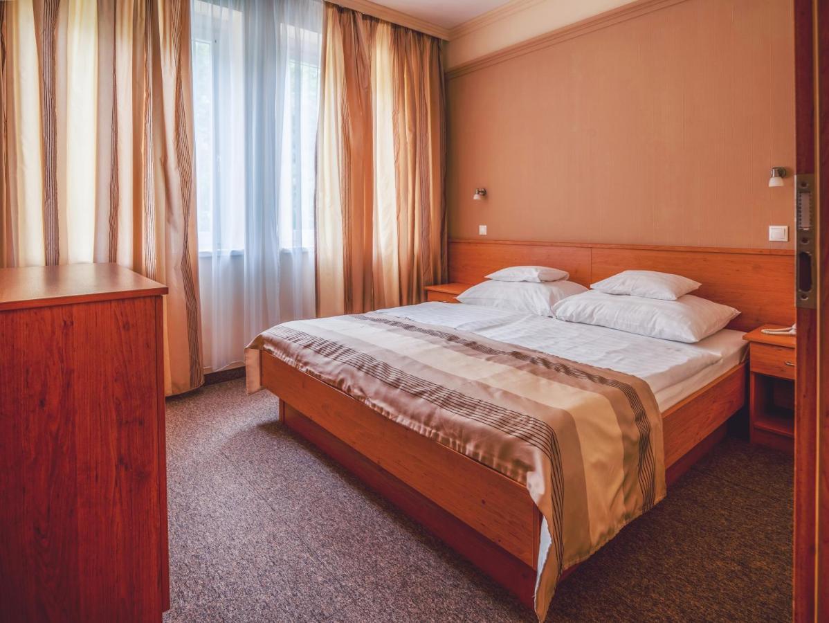 Granada Conference, Wellness And Sport Hotel ケチケメート エクステリア 写真
