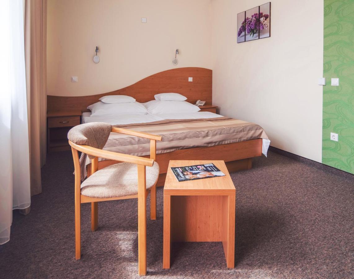 Granada Conference, Wellness And Sport Hotel ケチケメート エクステリア 写真