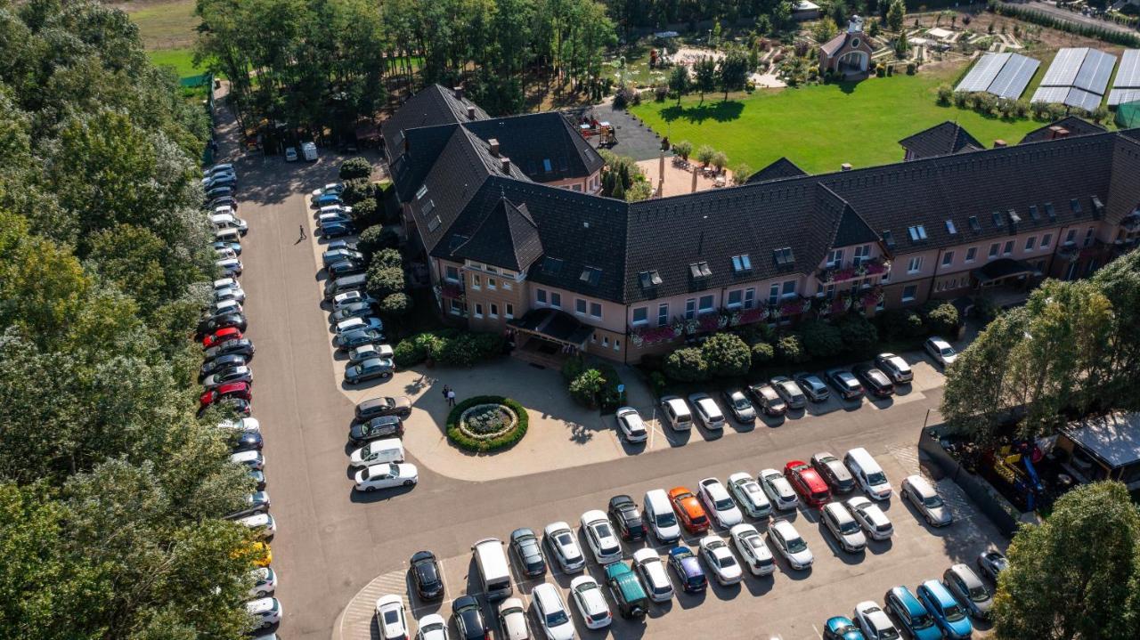 Granada Conference, Wellness And Sport Hotel ケチケメート エクステリア 写真
